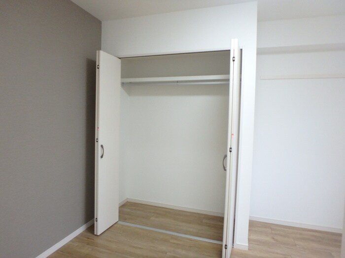 物件内観写真15　(収納)