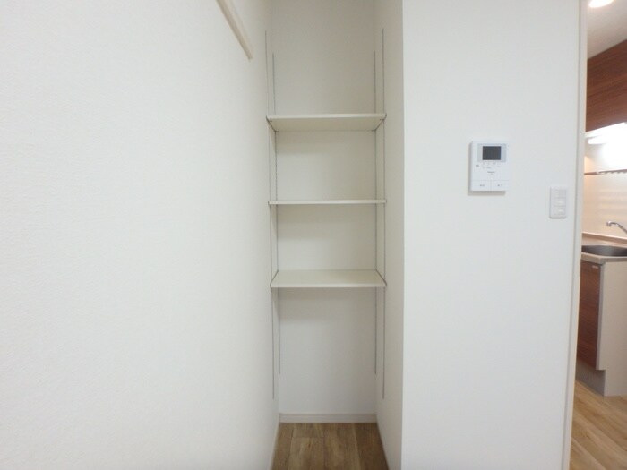 物件内観写真22　(収納)