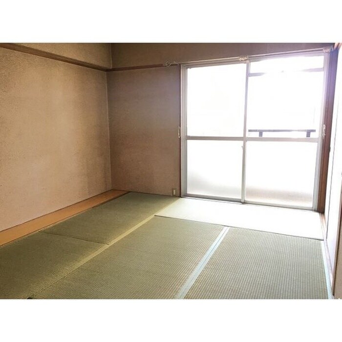 物件内観写真4　(居室)