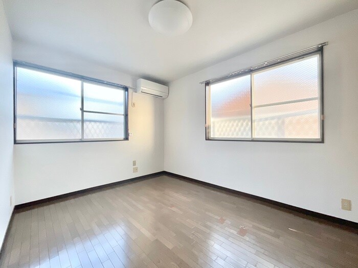 物件内観写真7　(居室)