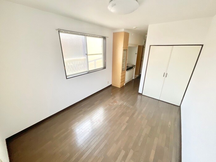 物件内観写真10　(居室)