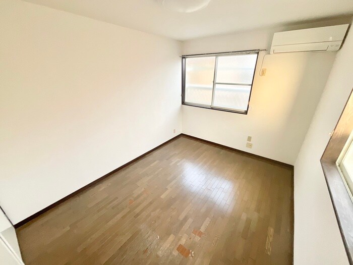 物件内観写真11　(居室)