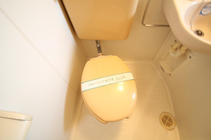 物件内観写真14　(トイレ)