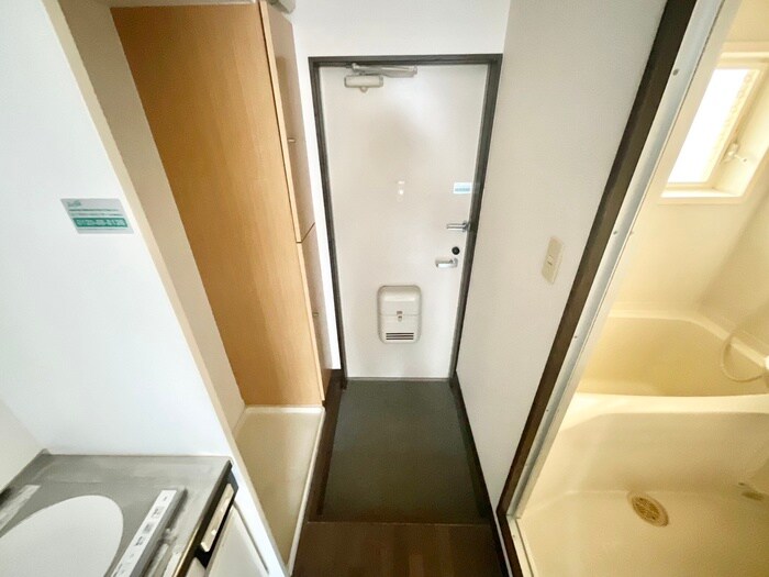 物件内観写真17　(玄関)