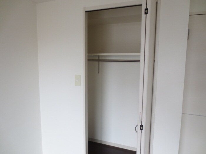 物件内観写真18　(収納)