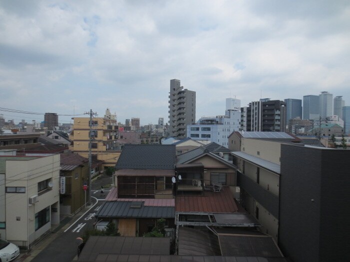 物件内観写真22　(室内からの展望)