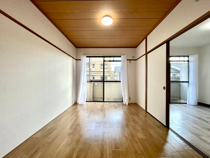 物件内観写真9　(居室)