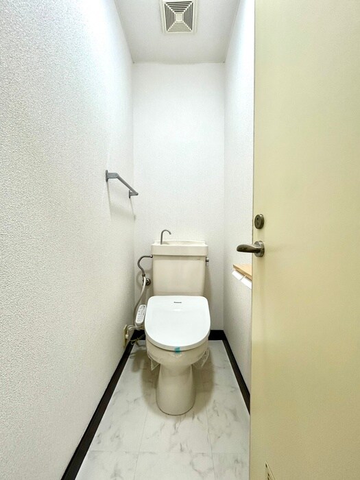 物件内観写真16　(トイレ)