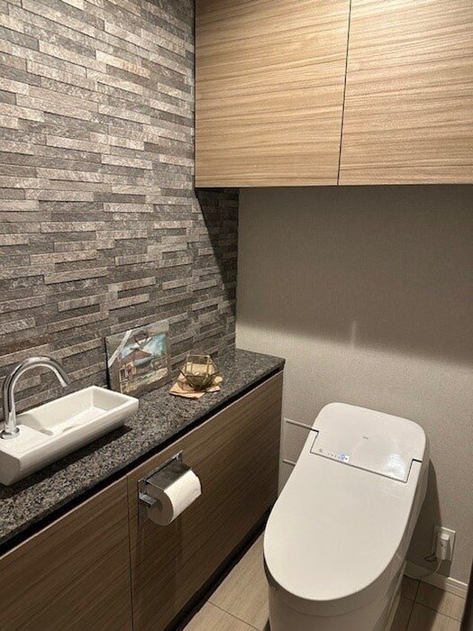 物件内観写真8　(トイレ)