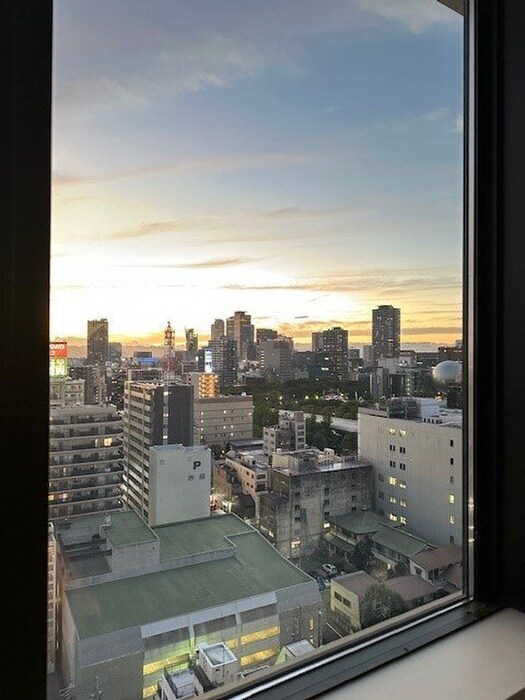 物件内観写真10　(室内からの展望)