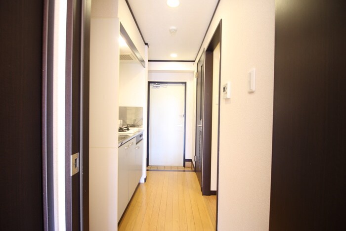物件内観写真19　(廊下)