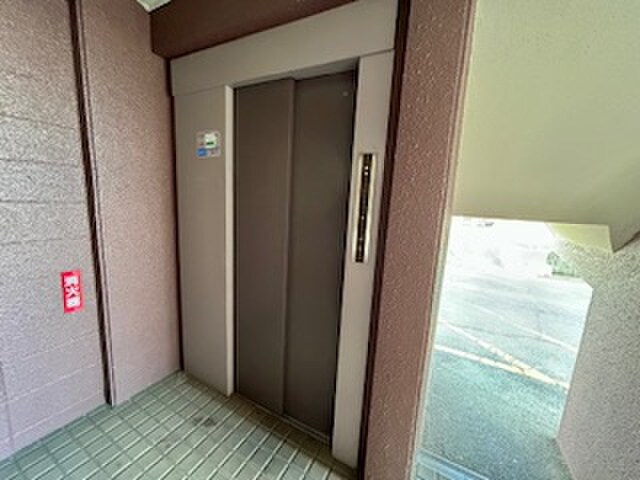 物件外観写真4　(建物設備)