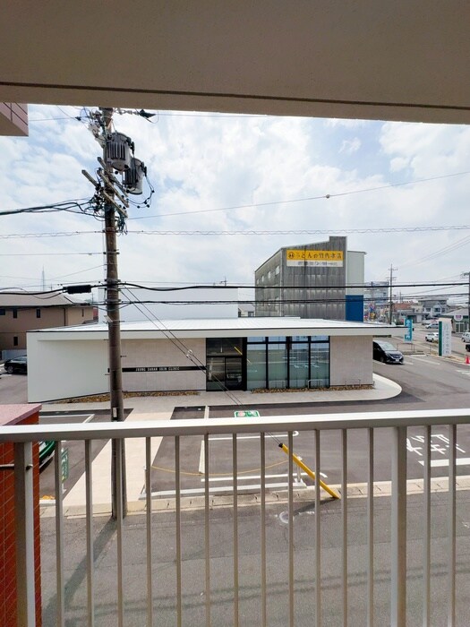 物件内観写真21　(室内からの展望)