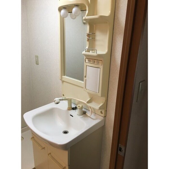 物件内観写真7　(洗面)