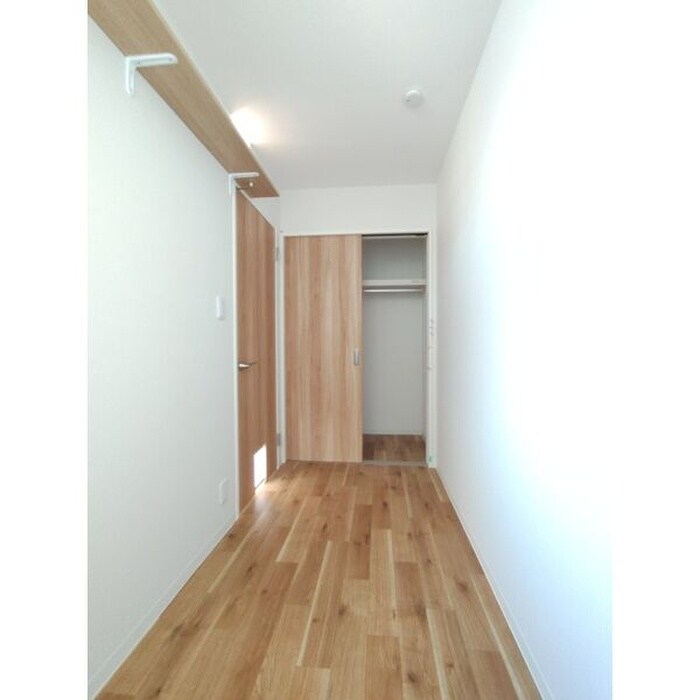 物件内観写真3　(居室)