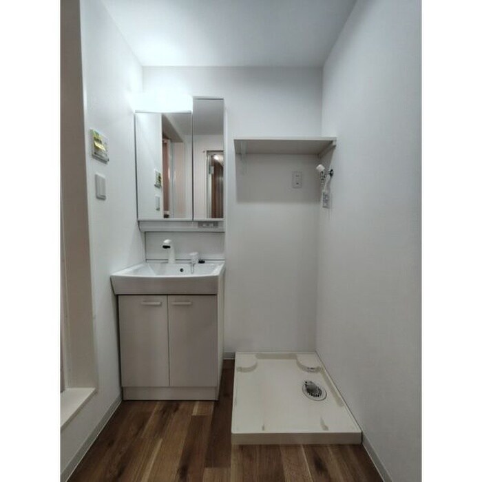 物件内観写真5　(洗面)