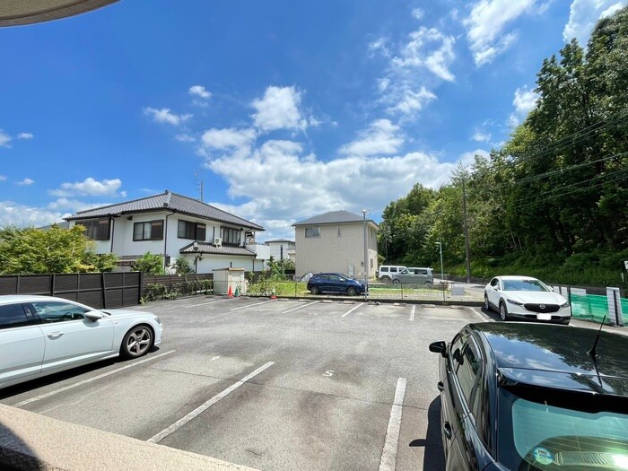 物件内観写真15　(室内からの展望)