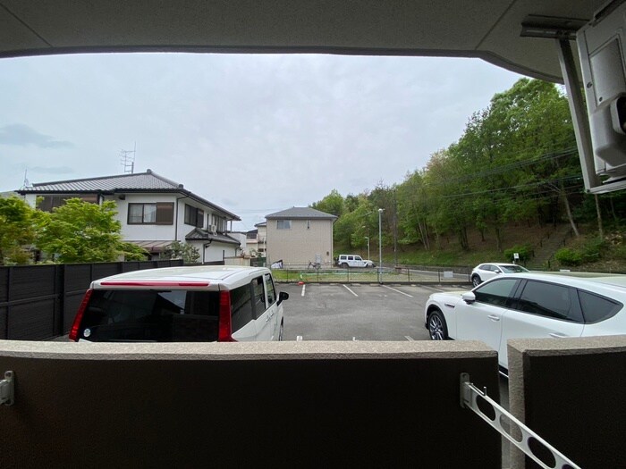 物件内観写真21　(室内からの展望)