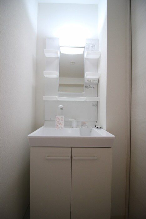 物件内観写真10　(洗面)