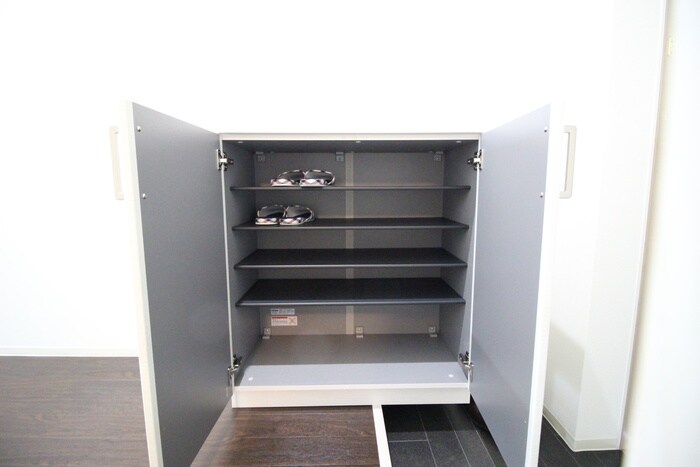 物件内観写真12　(靴箱)