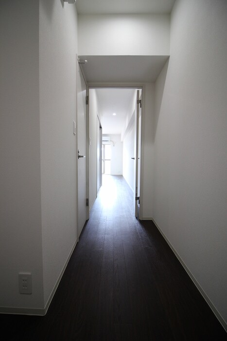 物件内観写真17　(廊下)