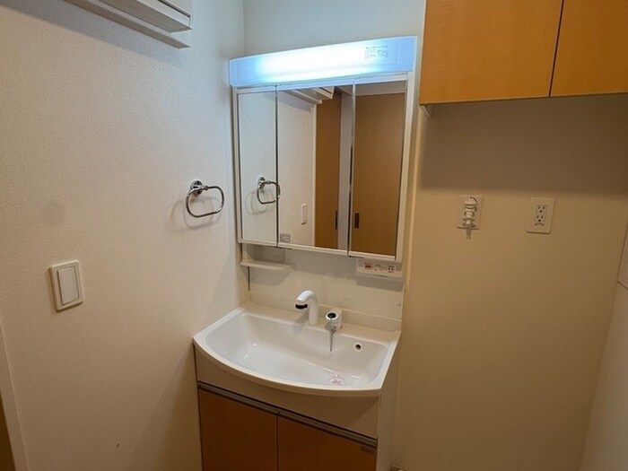 物件内観写真7　(洗面)