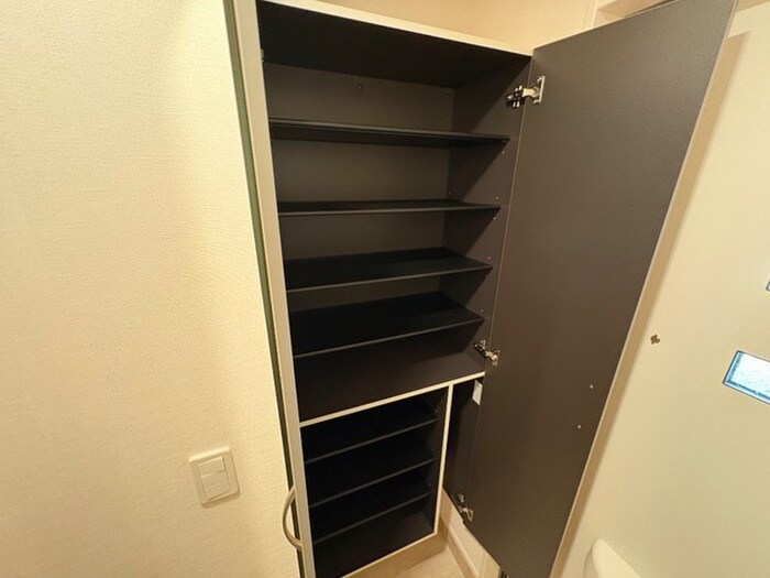 物件内観写真17　(靴箱)