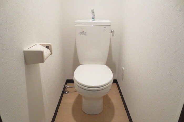 物件内観写真15　(トイレ)