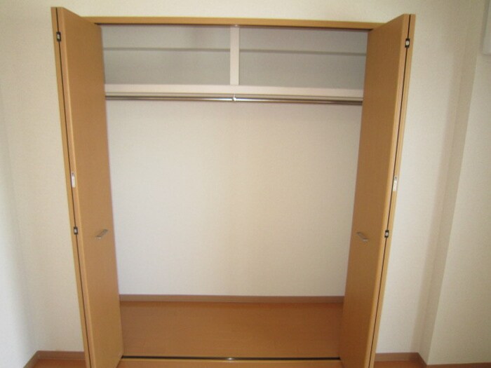 物件内観写真16　(収納)
