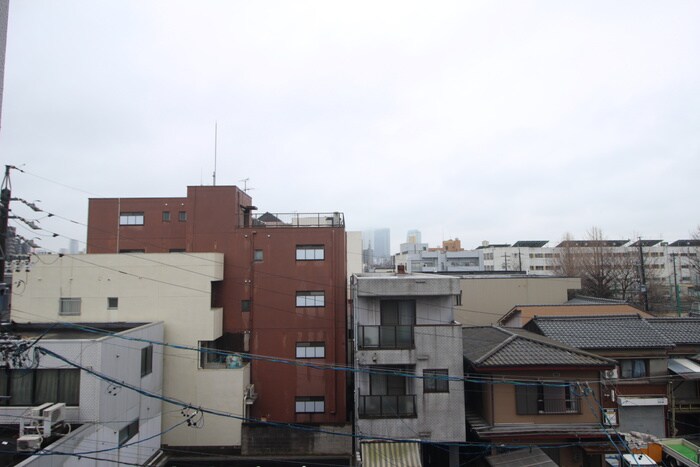 物件内観写真16　(室内からの展望)