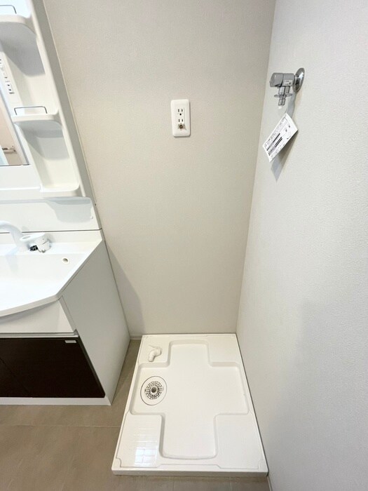 物件内観写真17　(洗濯機置場)