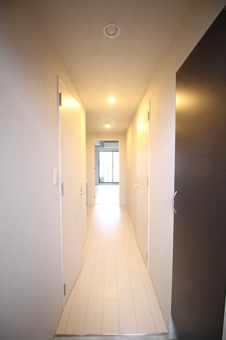 物件内観写真18　(廊下)