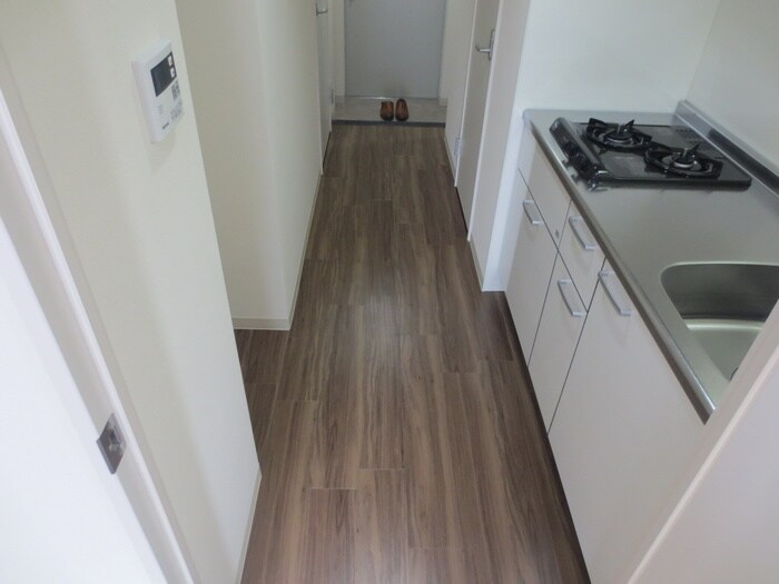 物件内観写真16　(廊下)