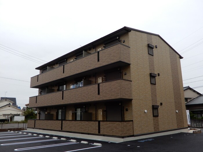 物件外観写真1　(外観写真)