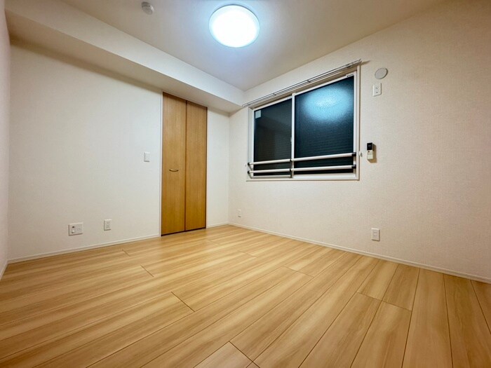 物件内観写真8　(居室)