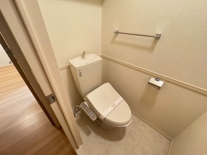 物件内観写真12　(トイレ)