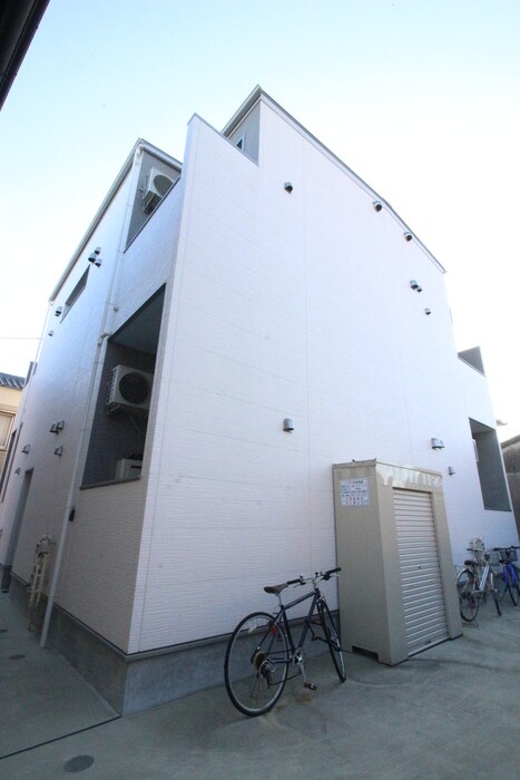 物件外観写真3　(外観写真)