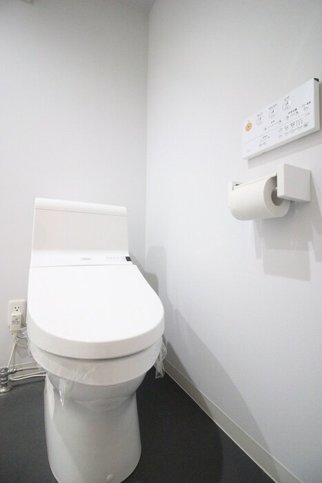 物件内観写真14　(トイレ)