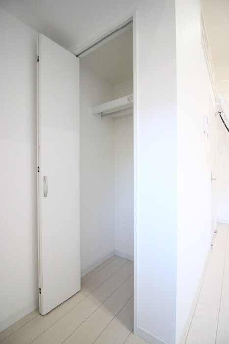 物件内観写真16　(収納)