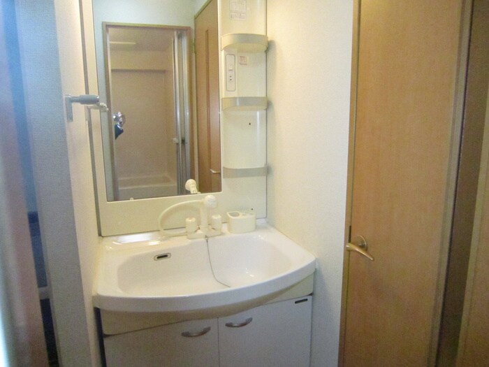 物件内観写真10　(洗面)