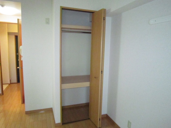 物件内観写真12　(収納)