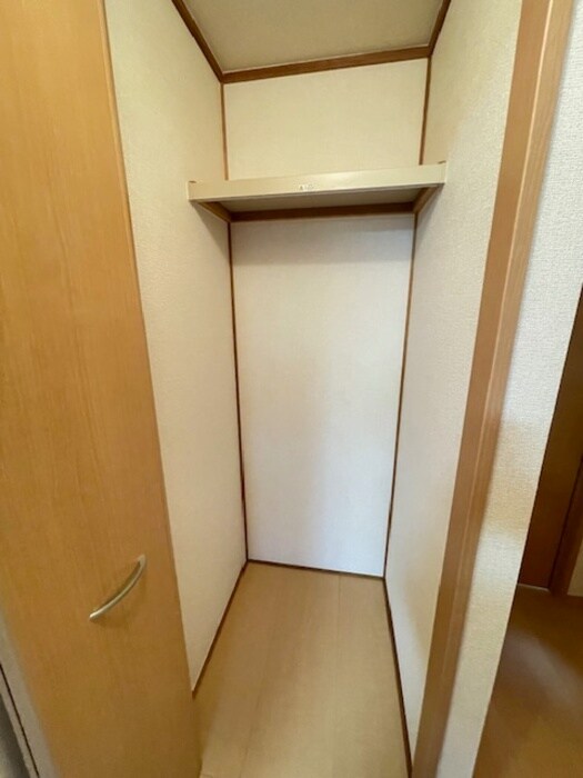 物件内観写真12　(収納)