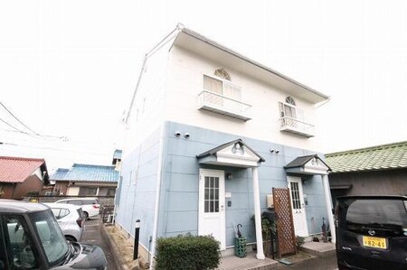 WHITE BELL A外観写真