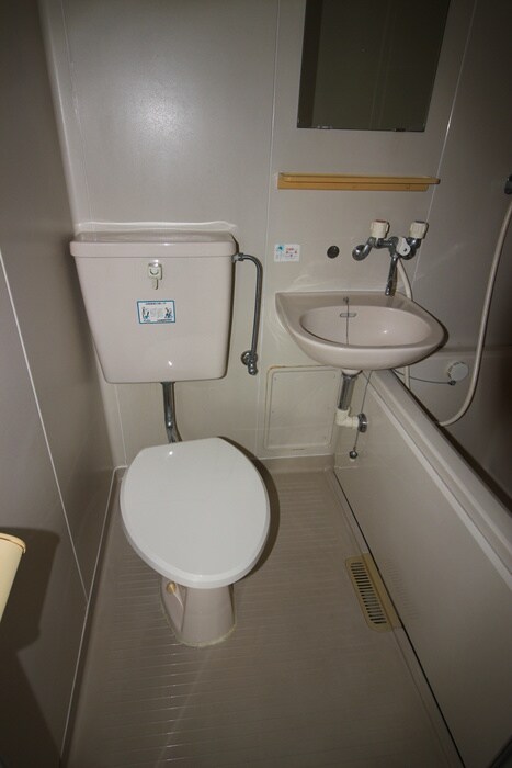 物件内観写真15　(トイレ)