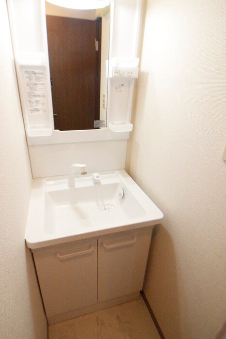 物件内観写真13　(洗面)