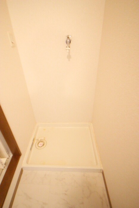 物件内観写真19　(洗濯機置場)