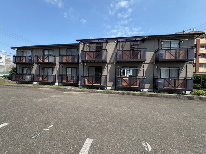 物件外観写真3　(外観写真)