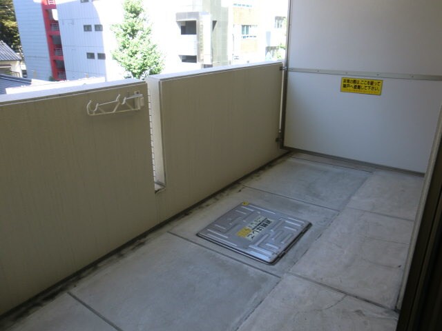 物件内観写真16　(ベランダ・バルコニー)