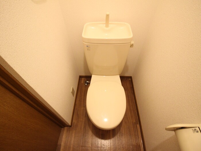 物件内観写真11　(トイレ)