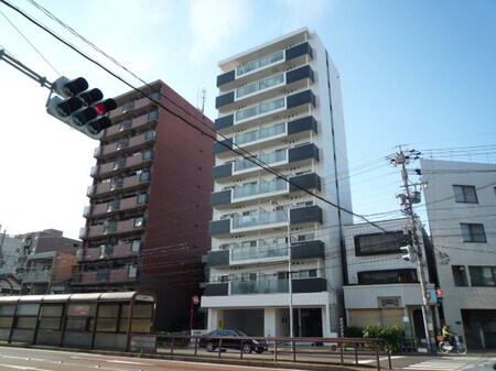 フローライト徳川外観写真